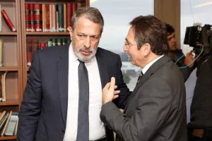 Ολοκληρώθηκε η σύσκεψη στο Υπουργείο (φώτος/βίντεο)