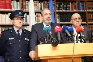 Ολοκληρώθηκε η σύσκεψη στο Υπουργείο (φώτος/βίντεο)