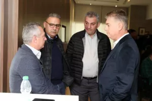 ΠΑΠΑΣΤΑΥΡΟΥ: Ολόκληρη η Συνέντευξη Τύπου (Ομιλία/Απαντήσεις)