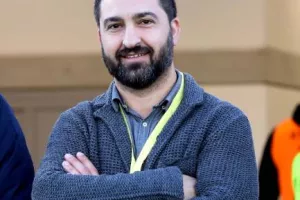 ΠΡΩΤΟ "τρίποντο" σε ντέρμπι και... άλμα! (Φώτος)