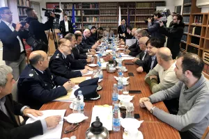 Φούλαρε!