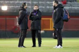 Η ΑΠΟΦΑΣΙΣΜΕΝΗ Ομόνοια... "ΠΡΟΚΡΙΣΗ" απ' το μισάωρο!  (Φώτος)
