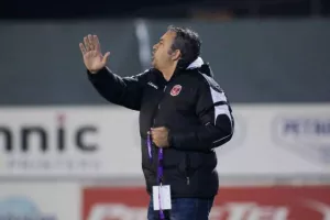Η ΑΠΟΦΑΣΙΣΜΕΝΗ Ομόνοια... "ΠΡΟΚΡΙΣΗ" απ' το μισάωρο!  (Φώτος)