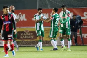 Η ΑΠΟΦΑΣΙΣΜΕΝΗ Ομόνοια... "ΠΡΟΚΡΙΣΗ" απ' το μισάωρο!  (Φώτος)