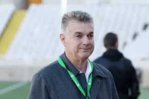 Το τυπικό... με ΤΡΙΑΡΑ! (Φώτος)