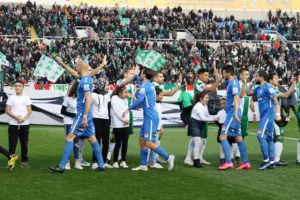 ΠΡΑΣΙΝΟ το ντέρμπι και... φωτιά στην κορυφή! (φώτος)