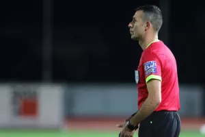 Ο Μπένσοπ είπε "καλησπέρα" και έδωσε προβάδισμα! (φώτος)