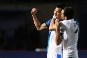 Οι Αργεντίνοι έβαψαν… "γαλάζιο" το ντέρμπι! (φώτος)
