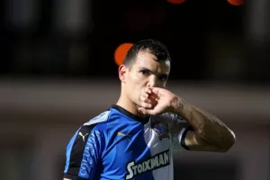 Οι Αργεντίνοι έβαψαν… "γαλάζιο" το ντέρμπι! (φώτος)