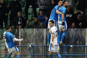 Οι Αργεντίνοι έβαψαν… "γαλάζιο" το ντέρμπι! (φώτος)