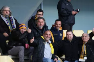 ΜΑΤΣΑΡΑ με... απ' όλα και "ερυθρόλευκο" φινάλε! (Φώτος)