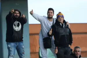 ΜΑΤΣΑΡΑ με... απ' όλα και "ερυθρόλευκο" φινάλε! (Φώτος)