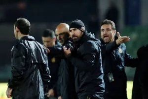 ΜΑΤΣΑΡΑ με... απ' όλα και "ερυθρόλευκο" φινάλε! (Φώτος)