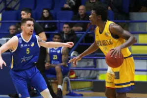 Πέρασε νικηφόρα από τη Λεμεσό το ΑΠΟΕΛ (φώτος)