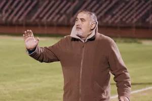Ντεμπούτο ΑΠΟΣΤΟΛΟΥ με 4 γκολ και δύο... διακοπές!!! (Δηλώσεις)