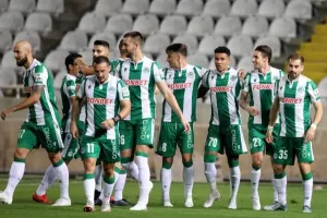 ΔΙΠΛΟ η Ομόνοια