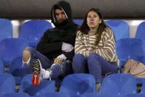 ΑΣΤΑΜΑΤΗΤΟΣ ο... αποδεκατισμένος Απόλλωνας! (φώτος)