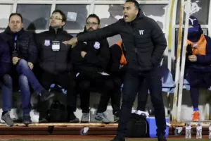 ΑΣΤΑΜΑΤΗΤΟΣ ο... αποδεκατισμένος Απόλλωνας! (φώτος)