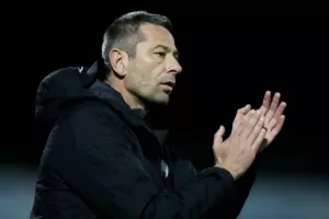Ικανοποίηση... 