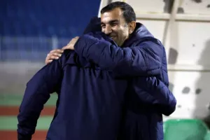 ΑΠΟΕΛ με εμφάνιση, ΓΚΟΛ και τρίποντο! (φώτος)