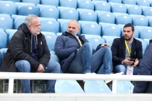 Δεύτερη νίκη και "γαλάζια" η πρόκριση... (φώτος)
