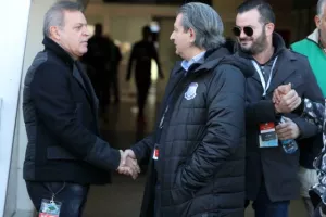 Δεύτερη νίκη και "γαλάζια" η πρόκριση... (φώτος)