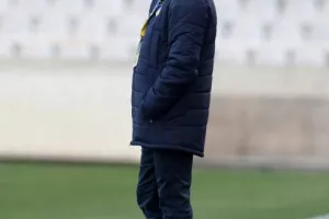 Δεύτερη νίκη και "γαλάζια" η πρόκριση... (φώτος)