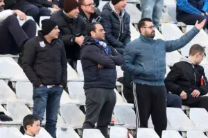Δεύτερη νίκη και "γαλάζια" η πρόκριση... (φώτος)