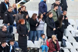 Δεύτερη νίκη και "γαλάζια" η πρόκριση... (φώτος)