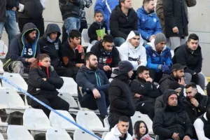 Δεύτερη νίκη και "γαλάζια" η πρόκριση... (φώτος)