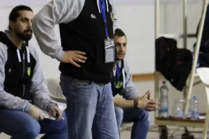 Πετρολίνα ΑΕΚ/Νίκησε την Ομόνοια και ανέβηκε δεύτερη (φώτος)