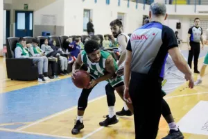 Πετρολίνα ΑΕΚ/Νίκησε την Ομόνοια και ανέβηκε δεύτερη (φώτος)