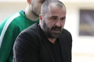 Πετρολίνα ΑΕΚ/Νίκησε την Ομόνοια και ανέβηκε δεύτερη (φώτος)