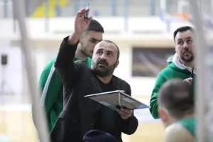 Πετρολίνα ΑΕΚ/Νίκησε την Ομόνοια και ανέβηκε δεύτερη (φώτος)
