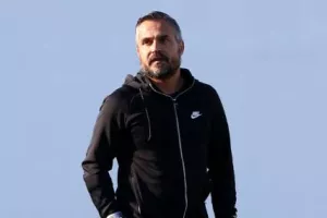 Δύσκολη νίκη με... χρυσή αλλαγή! (φώτος)