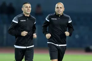Ο Μπένσοπ είπε "καλησπέρα" και έδωσε προβάδισμα! (φώτος)