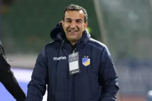 Ο Μπένσοπ είπε "καλησπέρα" και έδωσε προβάδισμα! (φώτος)