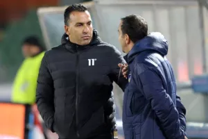 Ο Μπένσοπ είπε "καλησπέρα" και έδωσε προβάδισμα! (φώτος)