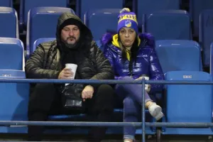 Ο Μπένσοπ είπε "καλησπέρα" και έδωσε προβάδισμα! (φώτος)