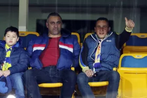 Ο Μπένσοπ είπε "καλησπέρα" και έδωσε προβάδισμα! (φώτος)
