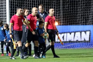 Ο Μπένσοπ είπε "καλησπέρα" και έδωσε προβάδισμα! (φώτος)