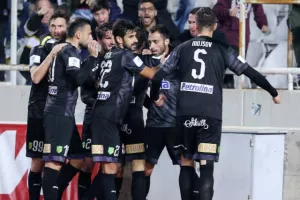 Θέλει νίκη, θέλει και εμφάνιση… 
