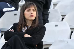 ΦΩΤΟΣ/17η αγωνιστική με... ομορφιές στις κερκίδες