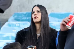 ΦΩΤΟΣ/17η αγωνιστική με... ομορφιές στις κερκίδες