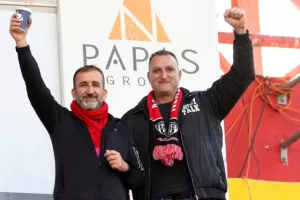 "Ερυθρόλευκη" πρόκριση... μέσω ΑΝΑΤΡΟΠΗΣ! (Φώτος)