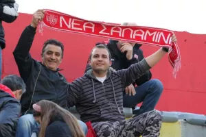 "Ερυθρόλευκη" πρόκριση... μέσω ΑΝΑΤΡΟΠΗΣ! (Φώτος)