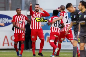 "Ερυθρόλευκη" πρόκριση... μέσω ΑΝΑΤΡΟΠΗΣ! (Φώτος)