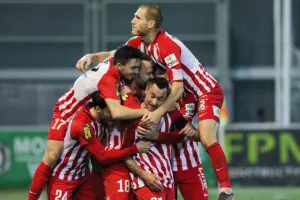 "Ερυθρόλευκη" πρόκριση... μέσω ΑΝΑΤΡΟΠΗΣ! (Φώτος)
