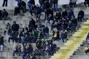 ΑΕΚΑΡΑ… με τρελή ανατροπή και καρέ Τρισκόφσκι!! (φώτος) 