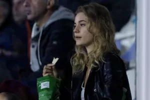 ΑΕΚΑΡΑ… με τρελή ανατροπή και καρέ Τρισκόφσκι!! (φώτος) 